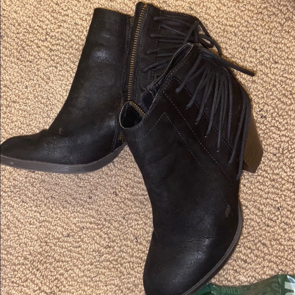 Black booties with ties